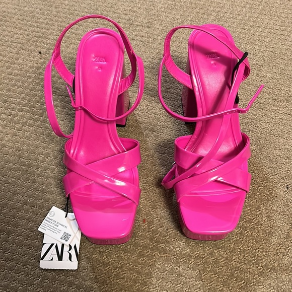 Pink chunky platform heels - Picture 2 of 2